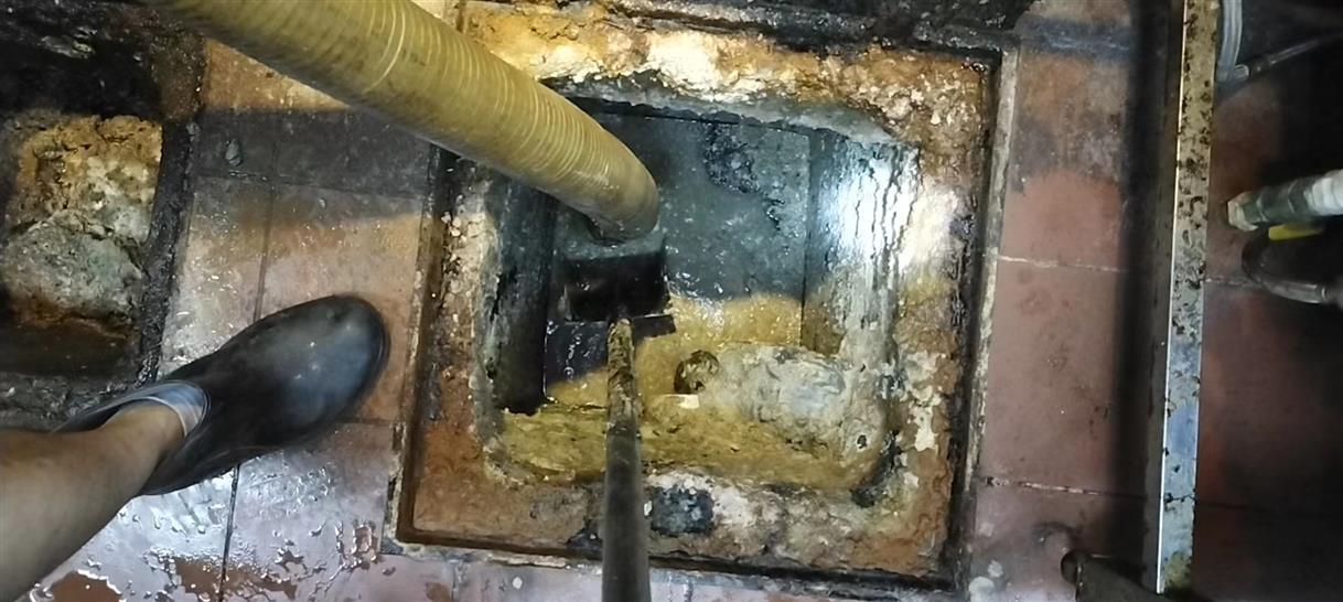 鸠江污水池清理一般都有毒气，怎么预防中毒呢？