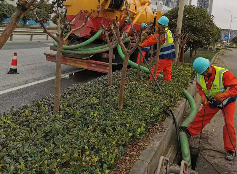 鸠江市政管道清淤